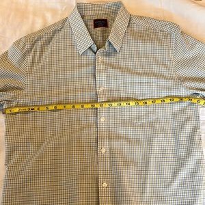 UnTuckit Large Slim Fit long sleeve